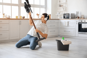 Student apartments and dorm rooms can get messy in no time. Books 