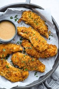 Χριστουγεννιάτικα “chicken sticks” με παρμεζάνα