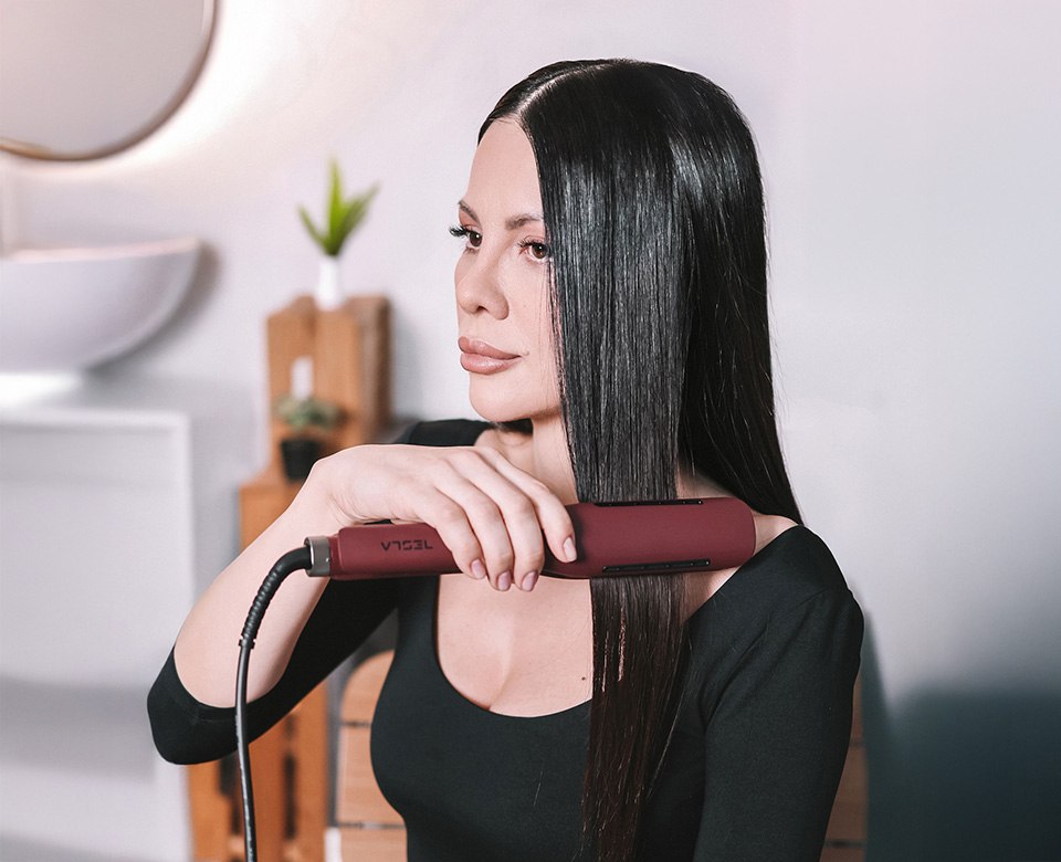 HOW TO KEEP YOUR HAIR NEAT WITHOUT DAMAGE: A GUIDE TO SMART STYLING